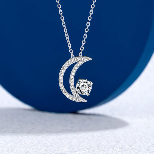 半月項鍊 (0.5卡莫桑鑽) Half Moon Necklace 0.5ct Moissanite